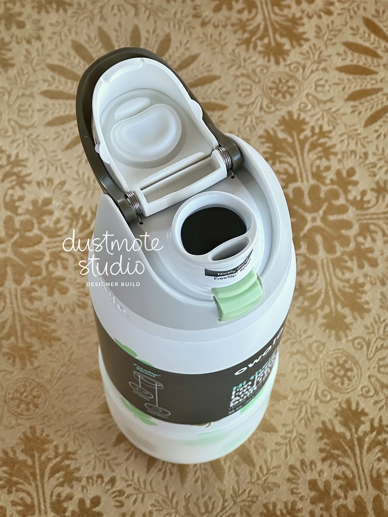 Quiet Clover ⊹ 32oz